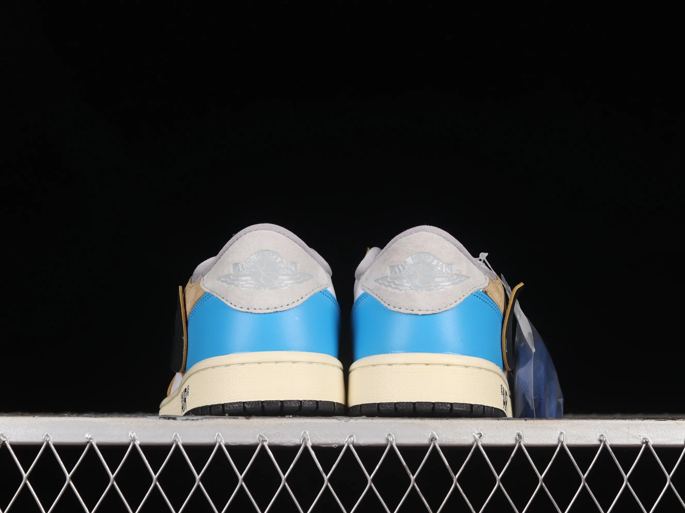 All categories Air Jordan Jordan series basketball shoes Air Jordan 1 Low Air Jordan 1 Low AJ1 Joe 1 customized color low-top classic retro cultural leisure sports basketball shoes CZ0790-108
